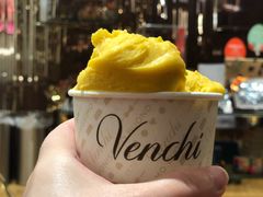 -VENCHI 闻绮(上海佛罗伦萨小镇店)