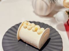 -潮一不贰·法式甜品·生日蛋糕·西式简餐(外滩店)