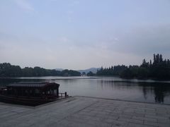 android_upload_pic-西湖游船