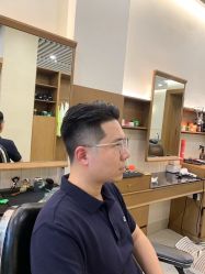 -MARTIN'S BARBER SHOP男士理发馆