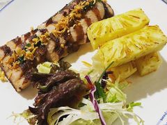 西贡炭烧烤猪颈肉配菠萝-美奈小馆·东南亚菜(福田星河COCO Park店)