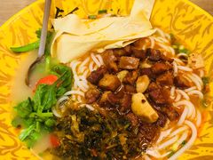 陈浩老司机焖肉米线-小北饵块&饵丝之滇(南锣鼓巷店)