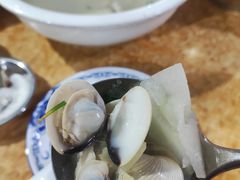 -黄记四更烤乳猪店