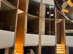 -涨巢·潮玩水疗局