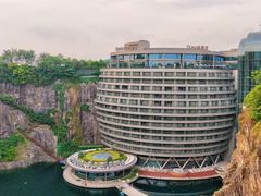 -蓝精灵乐园·世茂精灵之城主题乐园