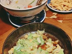 -雀舞云南菜(天津天河城购物中心店)