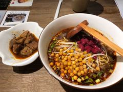 -麻婆婆白家肥肠粉(海岸城店)