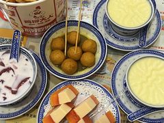 -广信牛奶甜品世家(台东店)