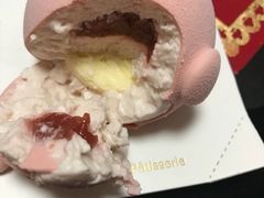 -Fridi Patisserie Cafe