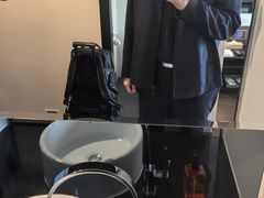 -桔子酒店(上海西藏北路地铁站店)