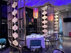 -悦江(梅奔中心店)