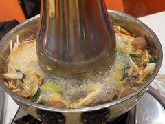 -撒拉人家.酸菜牦牛肉火锅