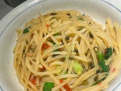 -费大厨辣椒炒肉(高铁吾悦广场店)