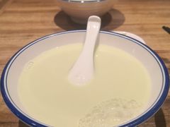 现磨青黄豆豆浆-村外有星光小食铺(解放碑1089店)