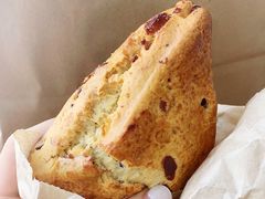 提子干黄油司康-星巴克(洛阳中州路王府井店)