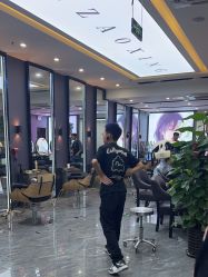 -藤野造型烫染·漂发