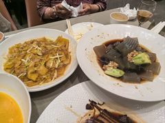 -凤凰园烤鸭店·唐山菜·传承花椒肉(老唐丰路店)
