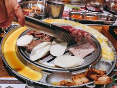 -青瓦炭韩潮烤肉(花园道店)