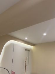 -蕾特恩专业祛痘·皮肤管理