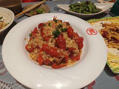 -肥肥虾庄·金牌油焖大虾(杨园滨江时代walk店)