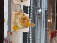 -花花卷卷·鲜食蛋糕(静安久光百货店)