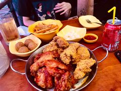-BHC炸鸡(明洞总店)