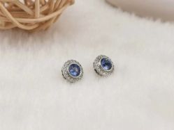 -威德钻石-克拉钻大本营(南京东路店)