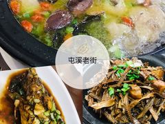 -临街徽菜馆·正宗黄山味