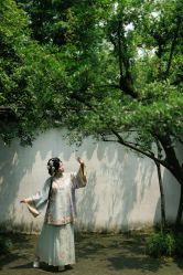 -一揽芳华汉服旗袍体验馆(拙政园店)