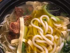 秀才砂锅米线-丽虹云南过桥米线(兴工街店)