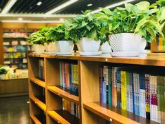 -外研书店(北京外国语大学西校区北外国际大厦店)