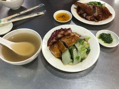 -华香鹅快餐店
