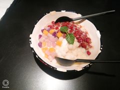 芒果芋圆绵绵冰-老头儿油爆虾·1987杭州烟火味(湖滨银泰in77D区店)