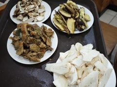 -东巴谷野生菌火锅餐厅