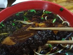 -小龙大肉面馆
