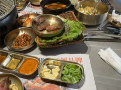 -草家酱蟹炭火烤肉店(珲春南路一店)