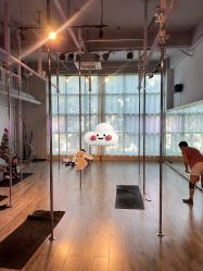 -桃秘钢管舞 Peach Pole Fitness