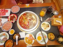 -沸炉重庆老火锅(军事博物馆店)