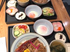 -牛気·越光米牛肉饭(水游城店)