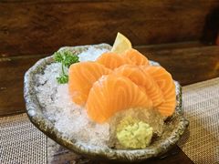 三文鱼刺身厚切-昊·来了寿司(台湾街店)