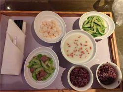 -玥奢国际母婴护理中心(滨江宝龙店)