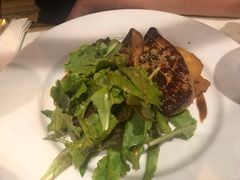 鹅肝配沙拉-Le Comptoir de la Gastronomie