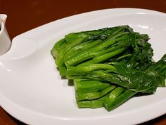白灼菜心-广州中心皇冠假日酒店·百粤楼