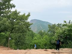 -灵岩山风景区