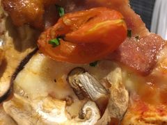 意大利鸡肉菌菇披萨-百特喜·意大利餐厅(八佰伴镇江店)