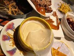 -贝勒爷·酥不腻烤鸭