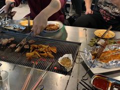 -马路牙子烧烤音乐酒馆(望京店)