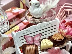 -Laderach 莱德拉(上海环贸iapm店)