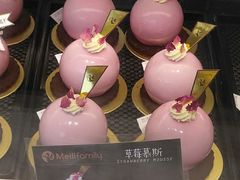 草莓慕斯-美俪家族(江南摩尔店)