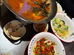 -富正毅三下锅·湘西韵味(天门山索道店)